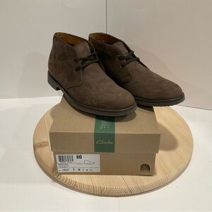 Used Clarks Riston Style Ankle Boot Brown Leather Suede Size 9